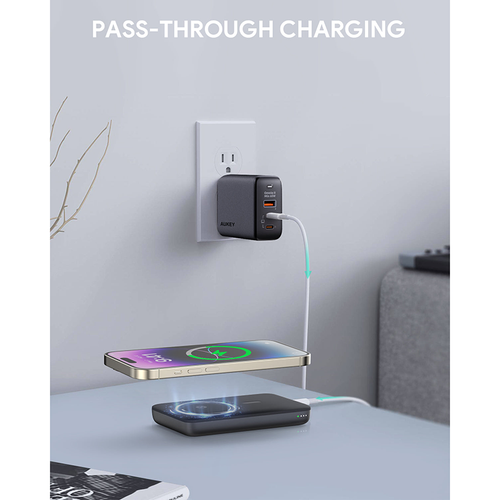 Aukey PB-MS01 MagLynk 6700mAh Magnetic Wireless Charging Power Bank (Black)