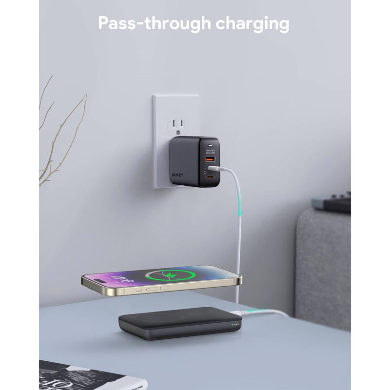 Aukey PB-MS05 6700mAh Qi2 Magnetic Wireless Charging Power Bank (Gray)