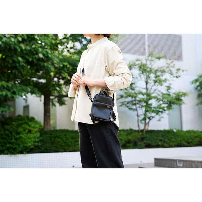 Elecom BMA-OFSC01BK Offtoco Small Sling Bag (Calm Black)