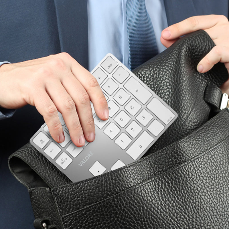 Valore 3-in-1 Wireless Numeric Keypad (AC182) - Silver