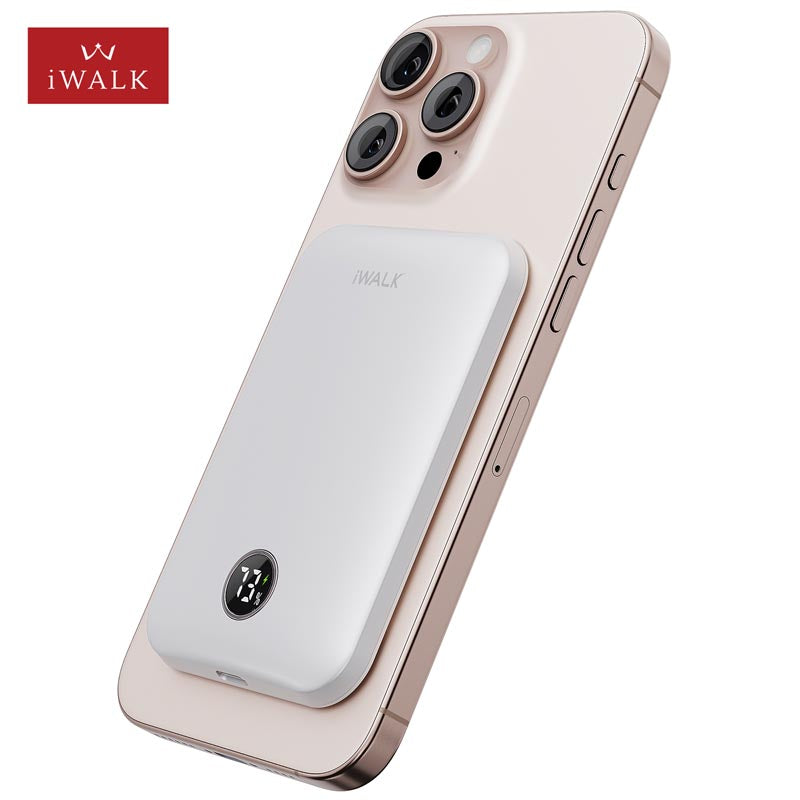 IWalk PowerGrip Slim 5000mAh Magnetic Wireless PowerBank for iPhone White
