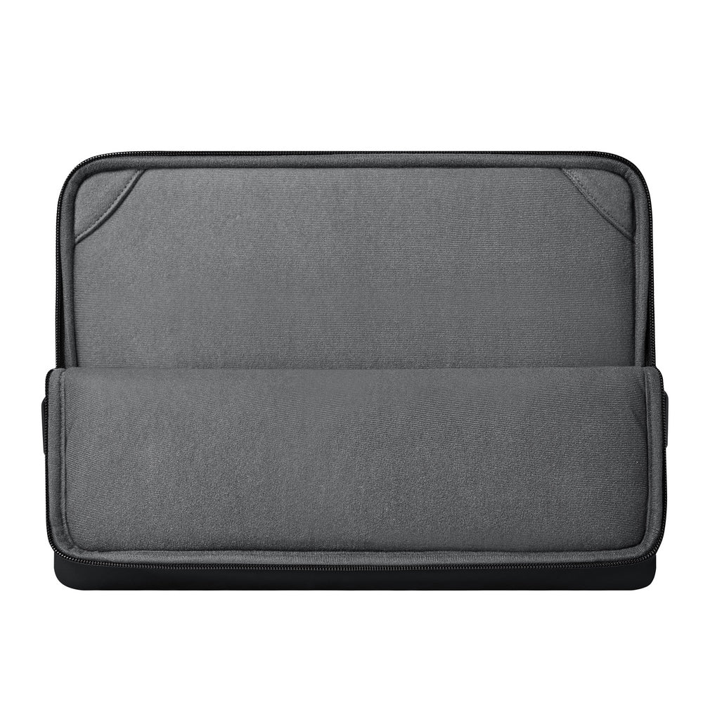 Rivacase 7805-BK Eden-ECO MacBook Pro 16 Sleeve - Black