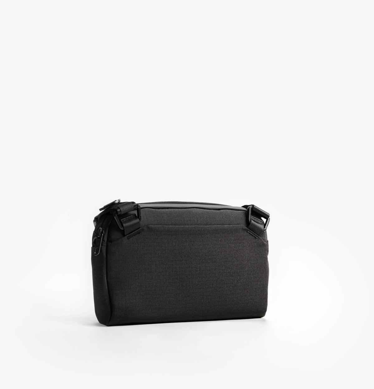 Uniq Arden Rpet Ripstop Sling Bag 2L Black