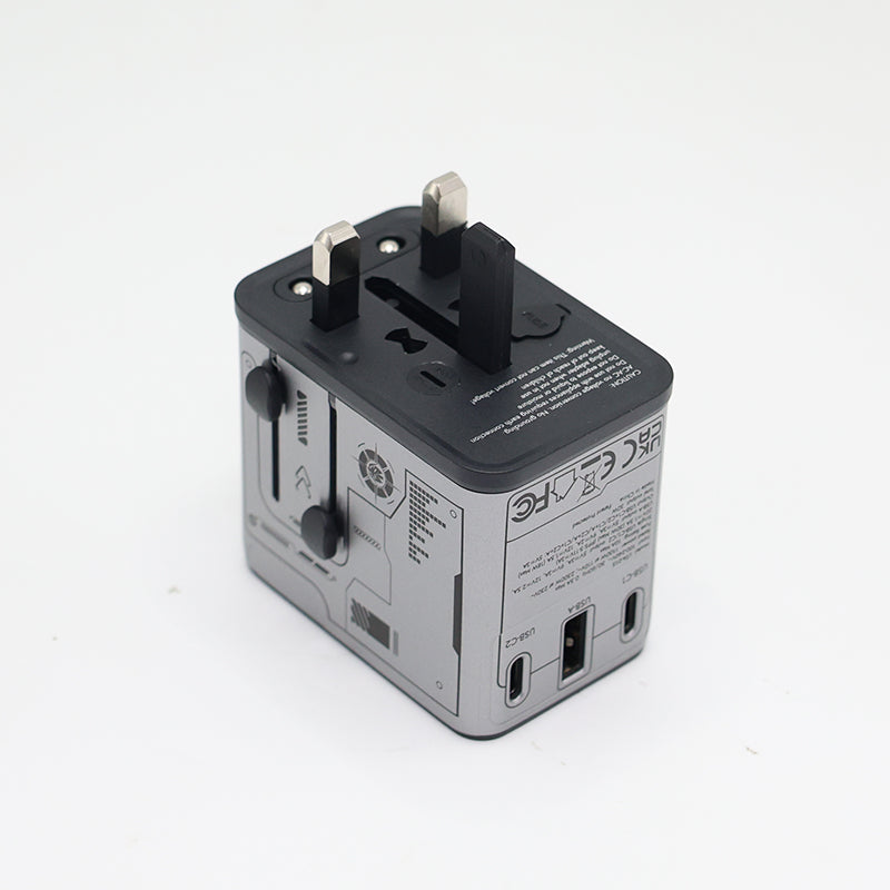 Valore PD30W Universal Travel Adaptor (UTA-015)