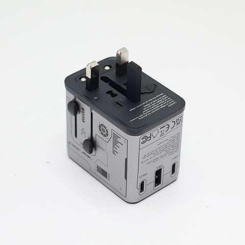 Valore PD30W Universal Travel Adaptor (UTA-015)