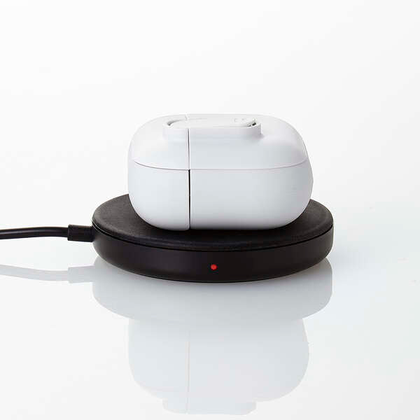 Elecom AVA-AP06TSLWH Tough Slim Lock for AirPods 4 (White)