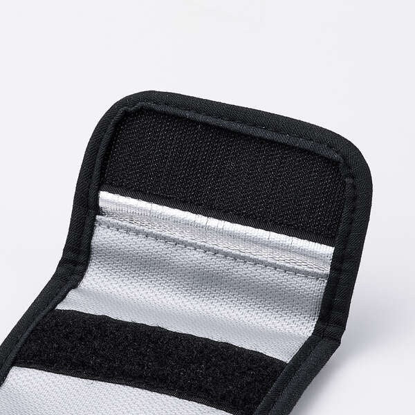 Elecom BMA-MBP01LGY Fire-Resistant Gadget Pouch Large