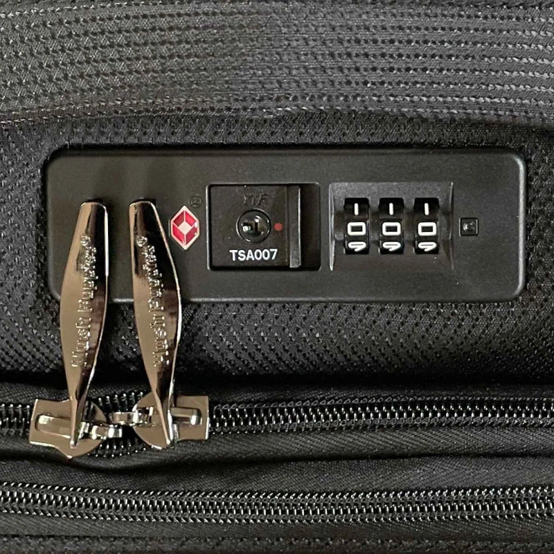 Hush Puppies HP69-3145-2-BK 19 Expandable w TSA Lock Black