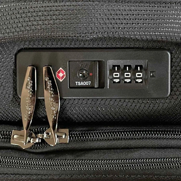 Hush Puppies HP69-3145-2-BK 24 Expandable w TSA Lock Black
