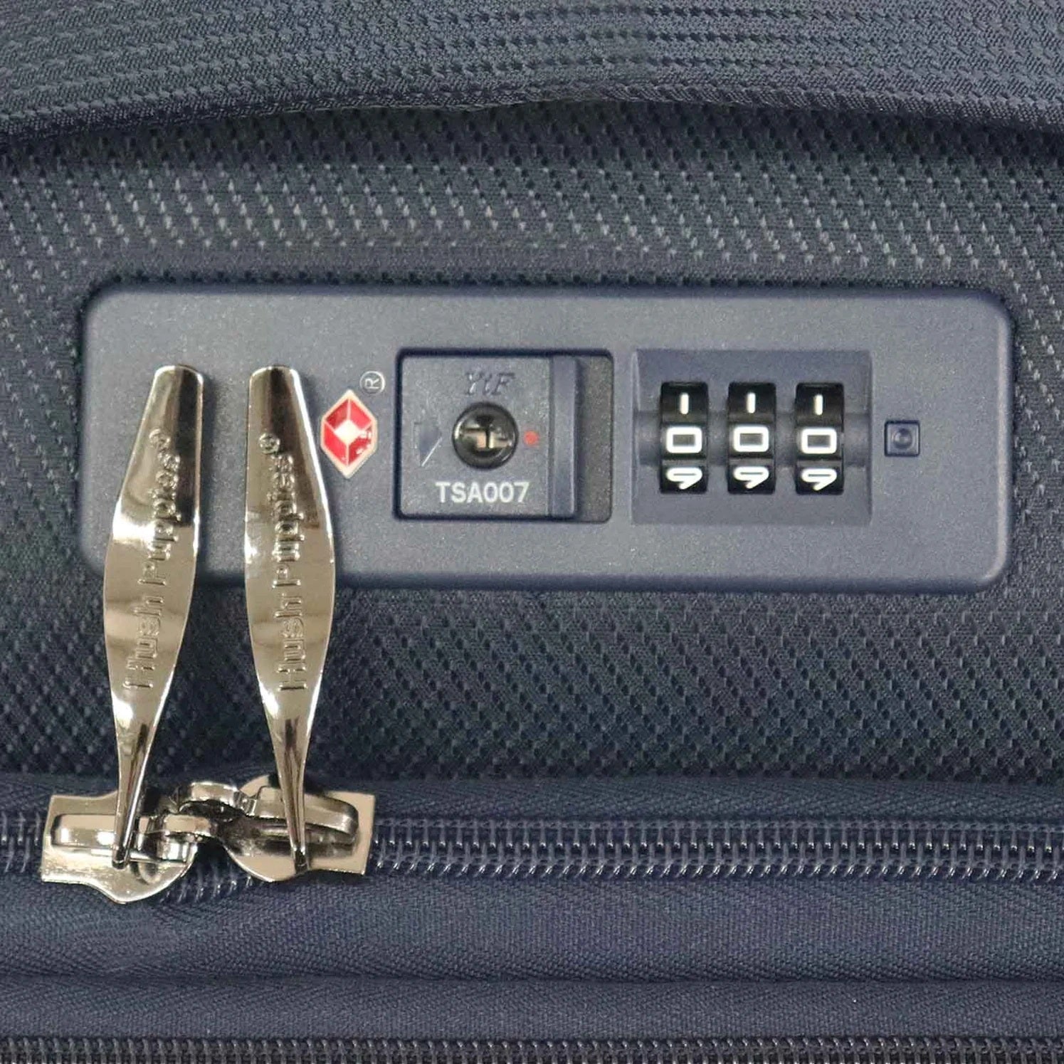 Hush Puppies HP69-3145-2-NV 19 Expandable w TSA Lock Navy