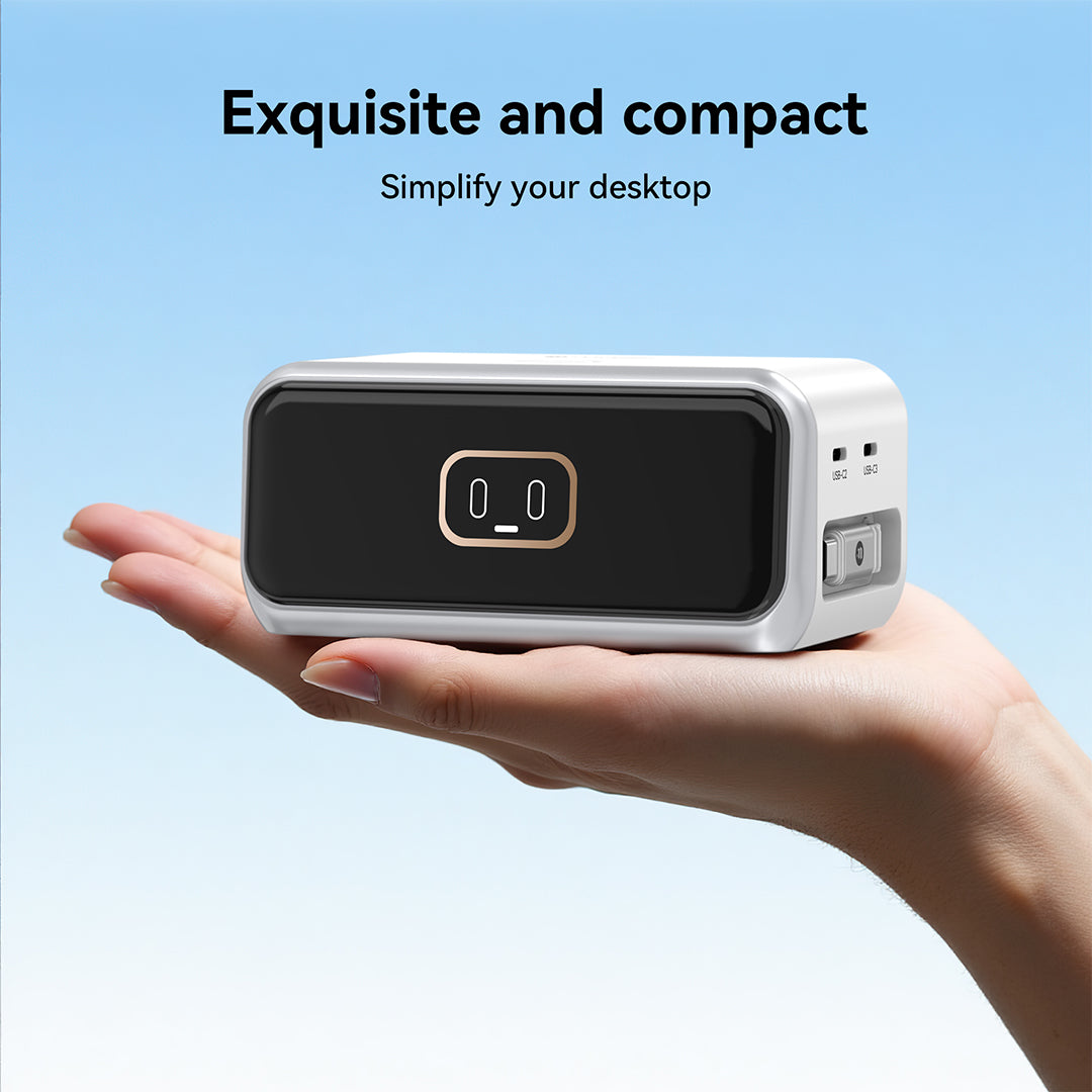 Mazer M-Ai-D200-V7 Ai PrestigeGaN PD200W with Retractable Cable Desktop Charger - Silver
